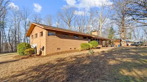 2113 Scott Rd, Browns Summit, NC 27214 photo 29