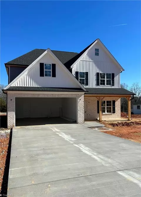 764 Link Rd, Lexington, NC 27295
