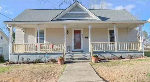 620 Hunter Ave, Winston Salem, NC 27101