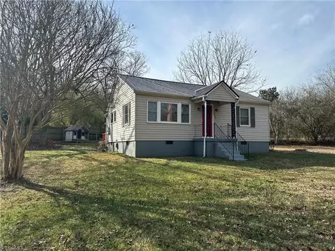 415 N Nc Highway 22, Ramseur, NC 27316