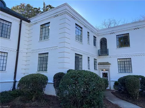 1700 Elm St N #J5, Greensboro, NC 27408