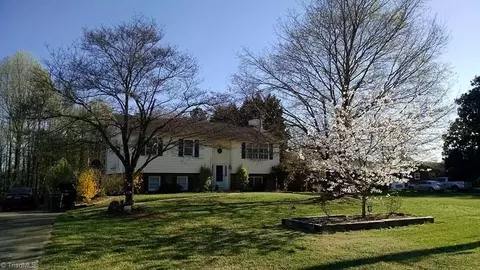 7597 Friendship Ledford Rd, Winston Salem, NC 27107