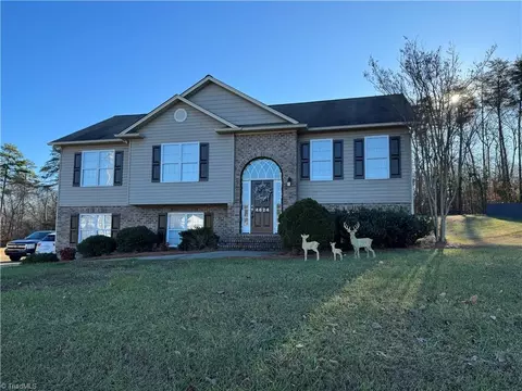 4624 Tobaccoville Rd, Tobaccoville, NC 27050