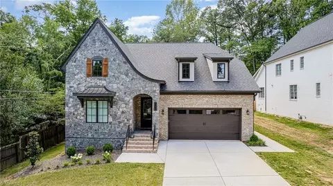 2403 Princess Ann St, Greensboro, NC 27408