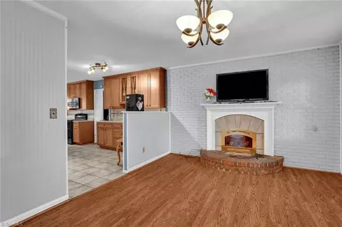 3307 Rockingham Rd, High Point, NC 27265 photo 3