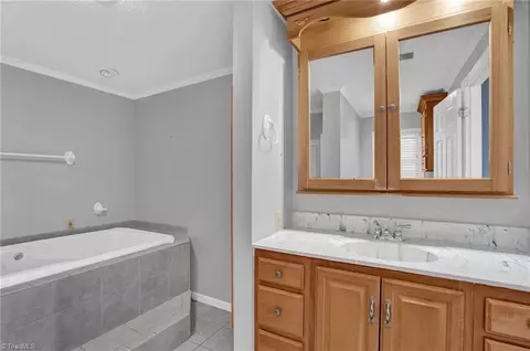 3307 Rockingham Rd, High Point, NC 27265 photo 12