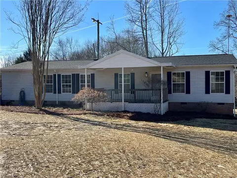 134 Ford Trl, Mocksville, NC 27028