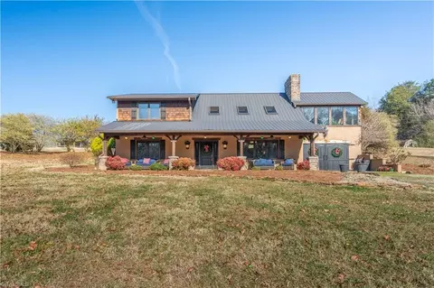 362 Sapphire Valley Dr, Winston Salem, NC 27107