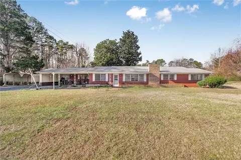 2629 Speas Rd, Winston Salem, NC 27106