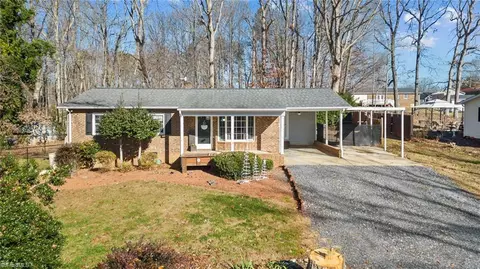 1026 Montley View Dr, Asheboro, NC 27205