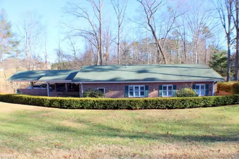 509 Blessing Dr, Dobson, NC 27017