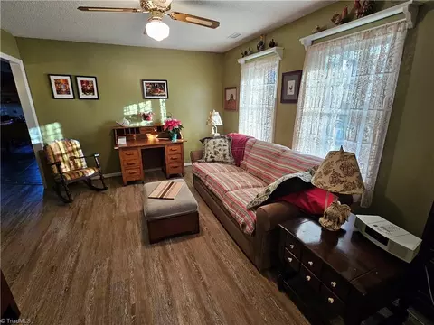 161 Deer St, Boone, NC 28607 photo 2
