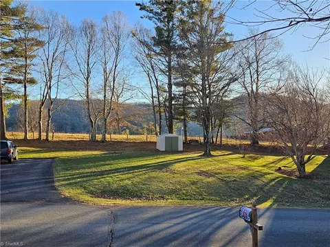 161 Deer St, Boone, NC 28607 photo 6