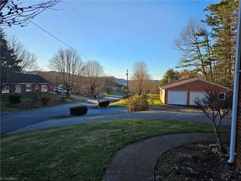 161 Deer St, Boone, NC 28607 photo 12