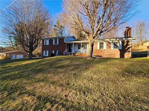 161 Deer St, Boone, NC 28607 photo 24