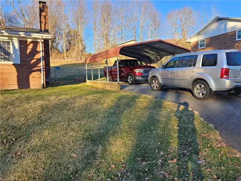 161 Deer St, Boone, NC 28607 photo 22