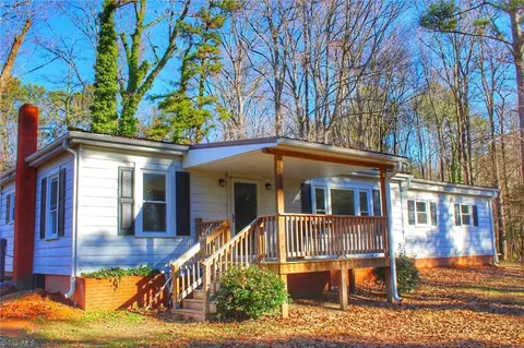 6524 Pisgah Covered Bridge Rd, Asheboro, NC 27205