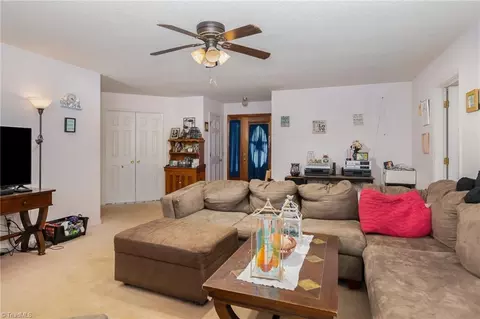 330 Old Camp Rd, Denton, NC 27239 photo 4