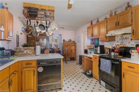 330 Old Camp Rd, Denton, NC 27239 photo 8