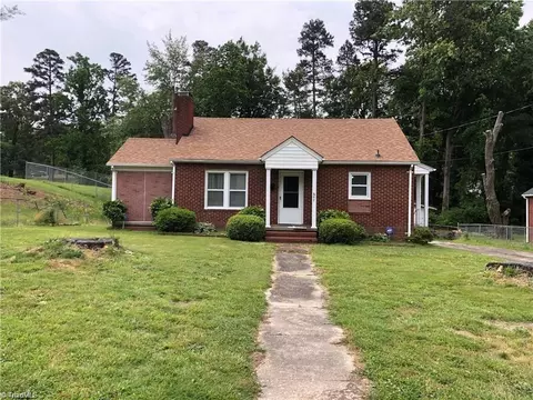 607 Wainman Ave W, Asheboro, NC 27203