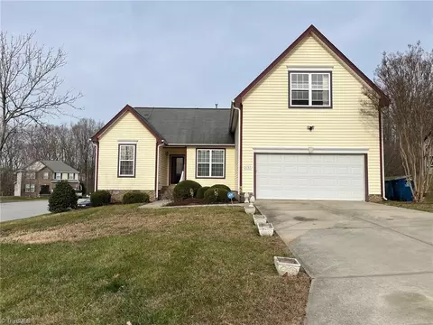 5287 Crosswinds Rd, Mcleansville, NC 27301
