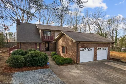 10 Ranchor Dr, Thomasville, NC 27360