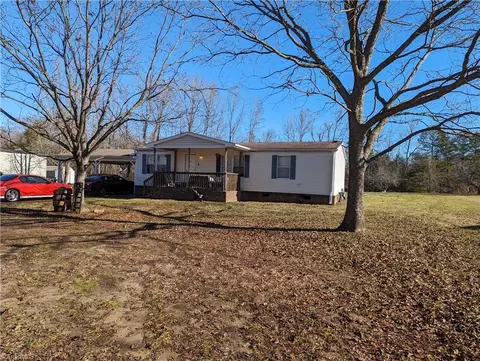 1228 Haw River Hopedale Rd, Burlington, NC 27217