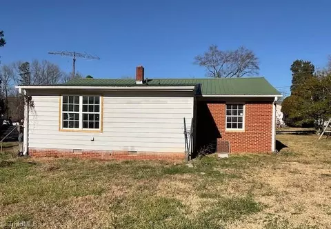 544 Trantham Dr, Lexington, NC 27292