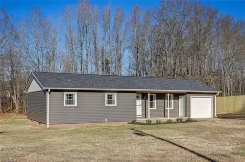 780 Summit Loop, Eden, NC 27288