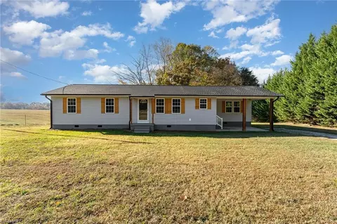 6787 Us Highway 158, Yanceyville, NC 27379
