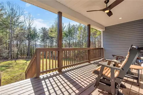 469 Burberry Dr, Purlear, NC 28665 photo 6