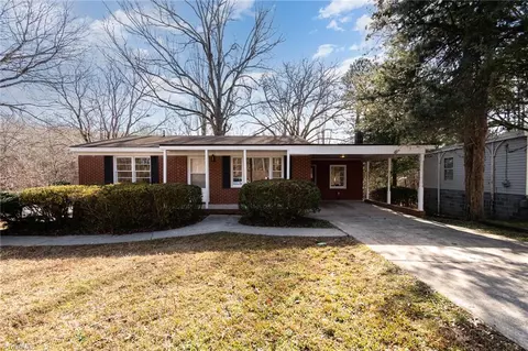 502 Saunders Dr, Asheboro, NC 27203