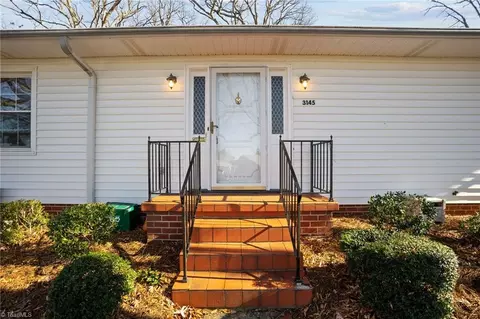 3145 Bonhurst Dr, Winston Salem, NC 27106