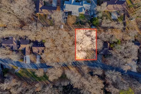 1735 Chestnut Glen Way, High Point, NC 27262