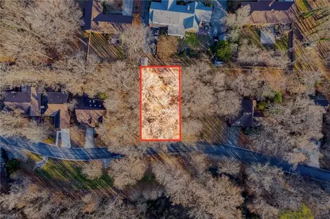 1733 Chestnut Glen Way, High Point, NC 27262