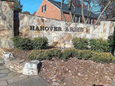 340 Hanover Arms Ct #B, Winston Salem, NC 27104
