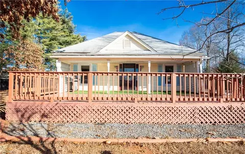 1009 Callahan St, Archdale, NC 27263