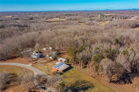 515 Jake Shoaf Rd, Lexington, NC 27295