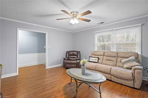 29 Windsor Rd, Thomasville, NC 27360 photo 8