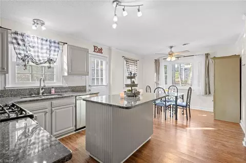 29 Windsor Rd, Thomasville, NC 27360 photo 13