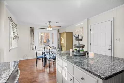 29 Windsor Rd, Thomasville, NC 27360 photo 16