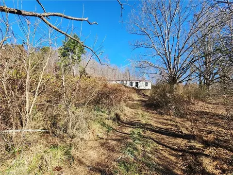 486 Factory St, Ronda, NC 28670