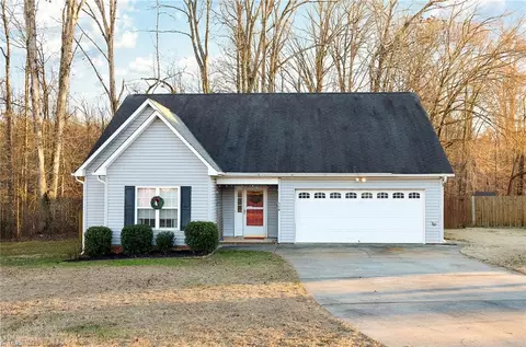 114 Gumtree Ct, Mocksville, NC 27028