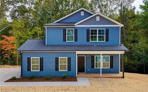 1458 Peace Haven Rd S, Clemmons, NC 27012