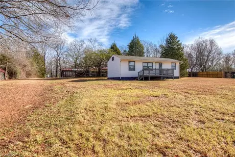 165 Oak Grove Ave, Lewisville, NC 27023