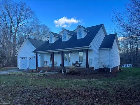 4678 Hoover Hill Rd, Trinity, NC 27370 photo 4