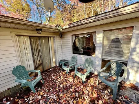 350 Deer Track Ln, Purlear, NC 28665 photo 16