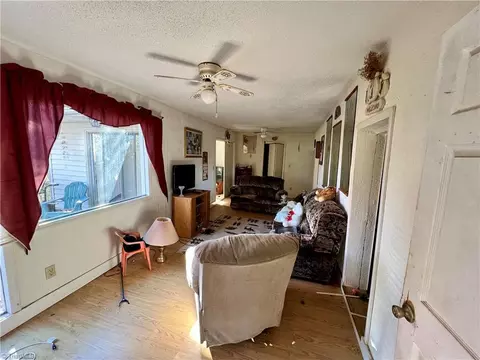 350 Deer Track Ln, Purlear, NC 28665 photo 15