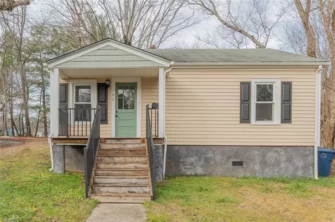 103 Burgess St, Randleman, NC 27317
