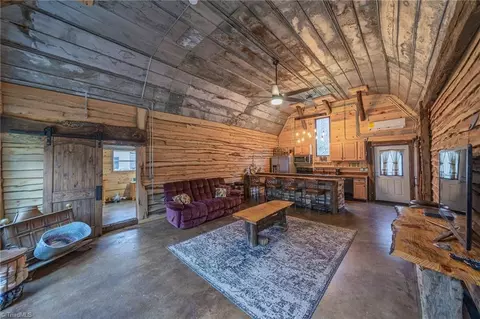 2212 Old Winston Rd, Pinnacle, NC 27043 photo 9